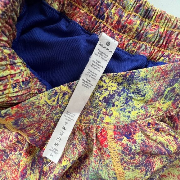 Lululemon | Limited Edition 2019 SeaWheeze Hotty Hot Shorts | Size 6 Regular - Picture 9 of 9